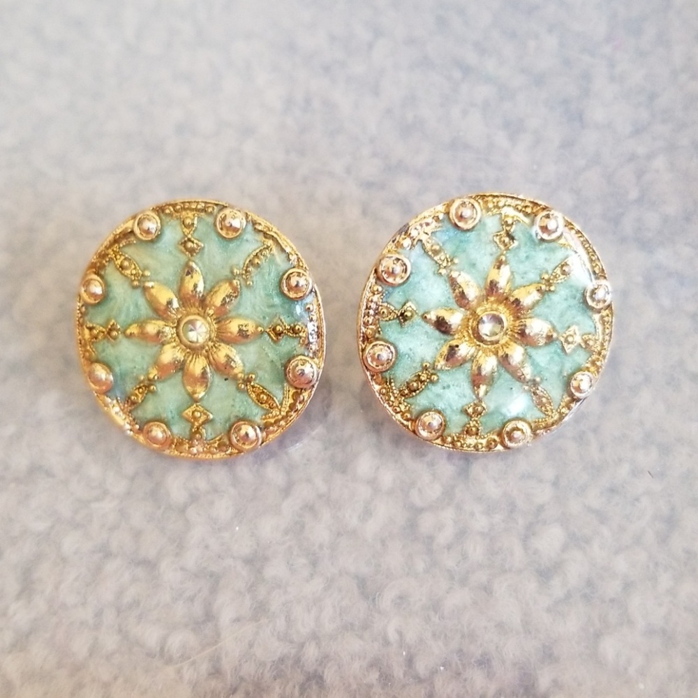 HOST PICK 😘 Vintage Two Sisters Earrings